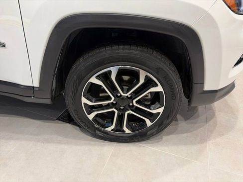 Used 2022 Jeep Compass Limited image 43