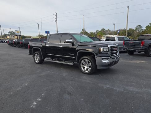 Used 2017 GMC Sierra 1500 SLT image 2