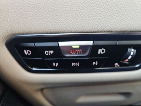 Used 2020 BMW X5 xDrive40i w/ Premium Package image 14