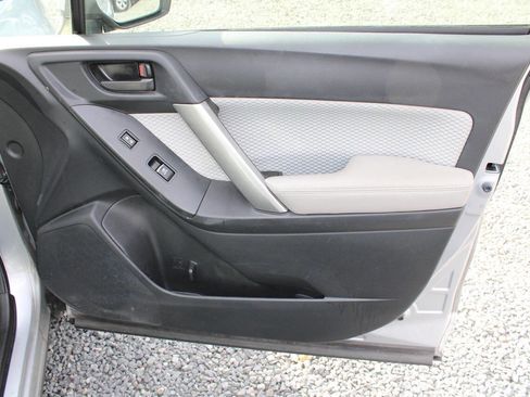 Used 2017 Subaru Forester 2.5i Premium w/ All-Weather Package image 22