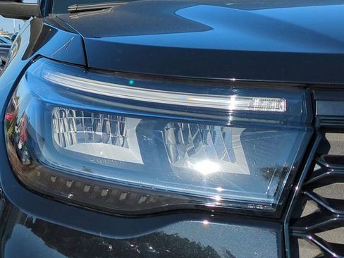 Used 2025 Ford Explorer ST image 10