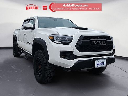 Used 2023 Toyota Tacoma TRD Pro AWD/4WD image 8