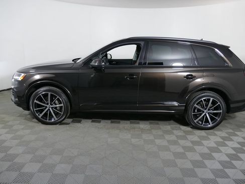 Used 2023 Audi Q7 3.0T Premium Plus w/ Premium Plus Package AWD/4WD image 6