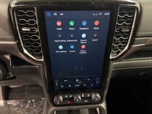 New 2025 Ford Ranger Lariat w/ FX4 Off-Road Package image 9