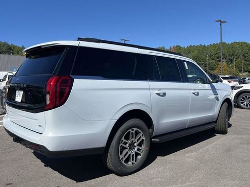 New 2025 Ford Expedition Max Active image 3