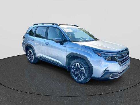 Used 2026 Subaru Forester Limited AWD/4WD image 2