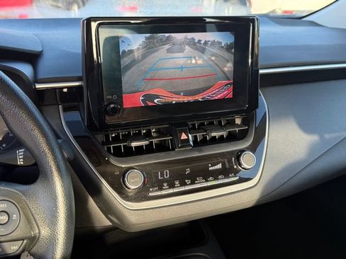 Used 2024 Toyota Corolla LE FWD image 21
