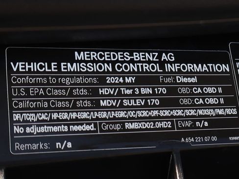 Used 2024 Mercedes-Benz Sprinter 2500 image 18