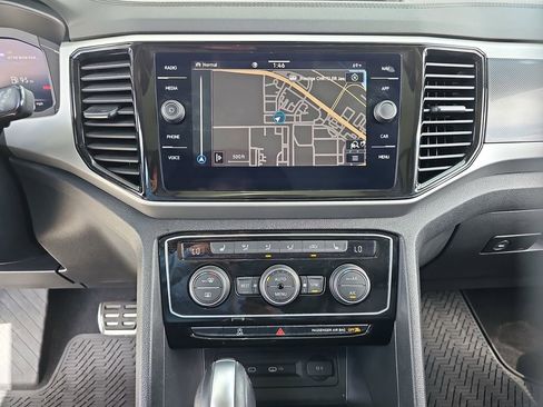 Used 2023 Volkswagen Atlas SEL R-Line AWD/4WD image 15
