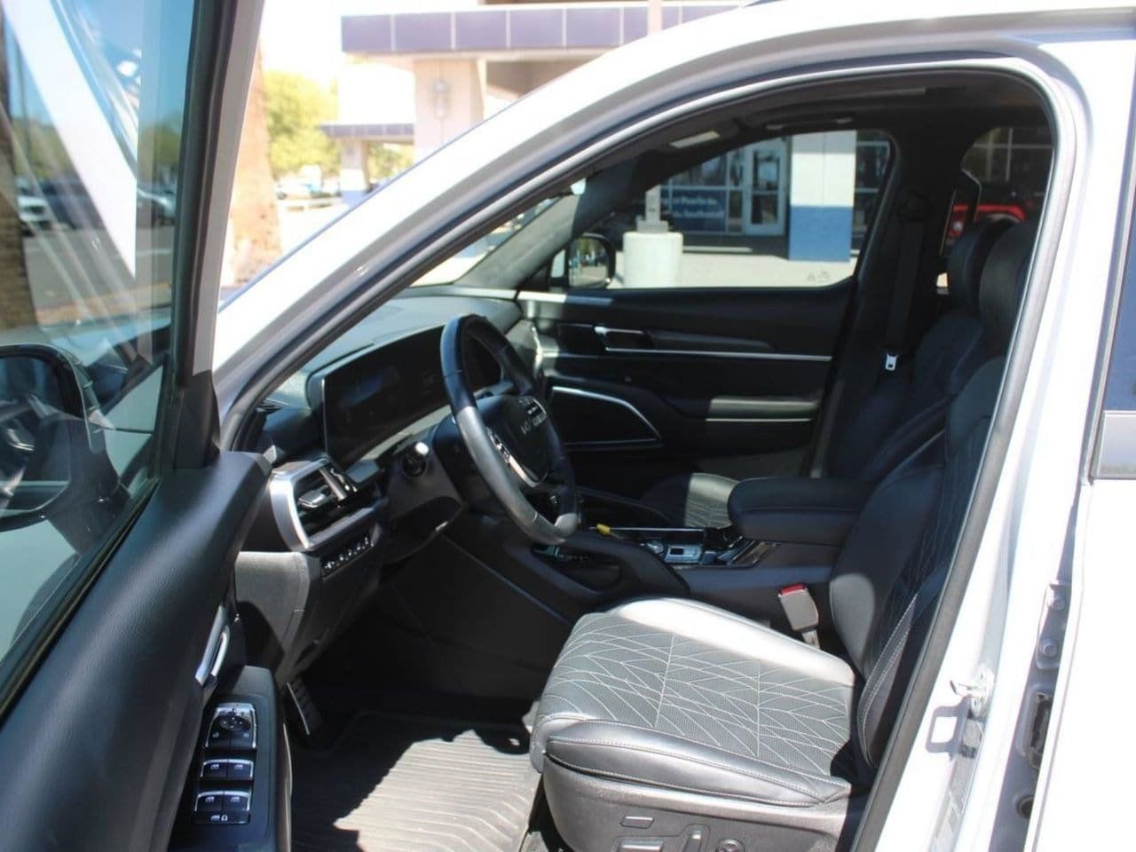 Used 2024 Kia Telluride SX Prestige X-Line AWD/4WD image 11