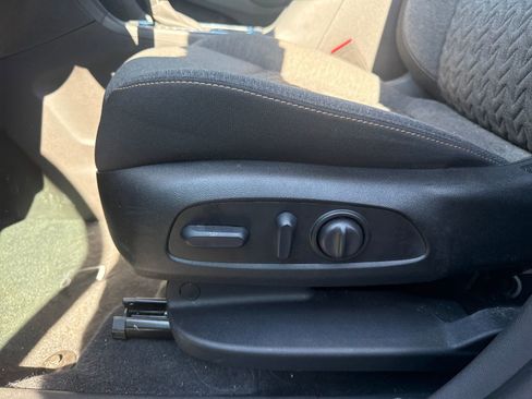 Used 2024 Chevrolet Equinox LT FWD image 8