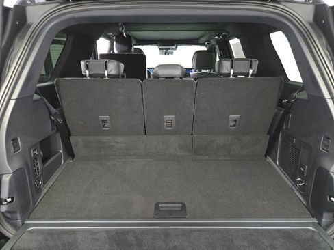 New 2026 Lincoln Navigator Reserve w/ Jet Appearance Package AWD/4WD image 15
