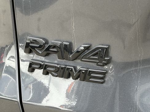 Used 2024 Toyota RAV4 XSE w/ Weather Package AWD/4WD image 5