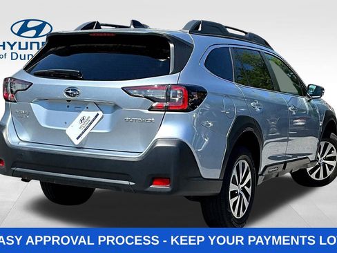 Used 2023 Subaru Outback Premium AWD/4WD image 8