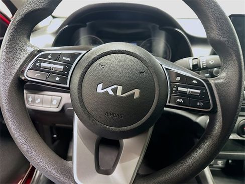 Used 2023 Kia Forte LXS w/ LXS Technology Package image 18