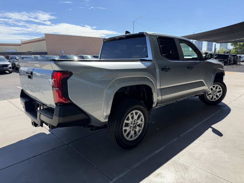 Used 2025 Toyota Tacoma SR RWD image 4