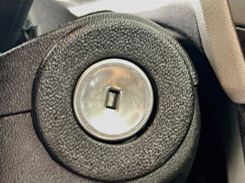 Used 2014 Buick Verano FWD image 23