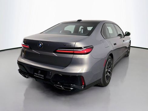 Used 2024 BMW 760i xDrive AWD/4WD image 5