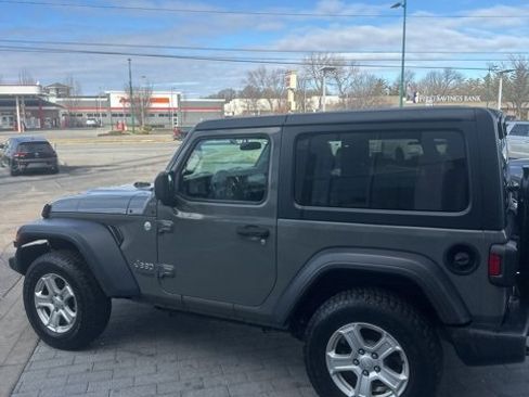 Used 2019 Jeep Wrangler Sport S image 13