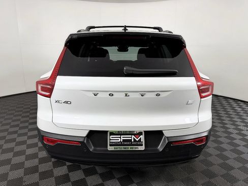 Used 2021 Volvo XC40 P8 Recharge w/ Advanced Package AWD/4WD image 10
