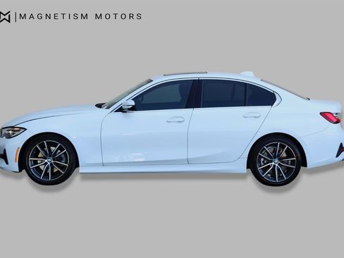 Used 2019 BMW 330i Sedan w/ Driving Assistance Package image 3