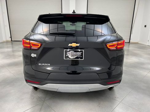 Used 2025 Chevrolet Blazer LT image 6