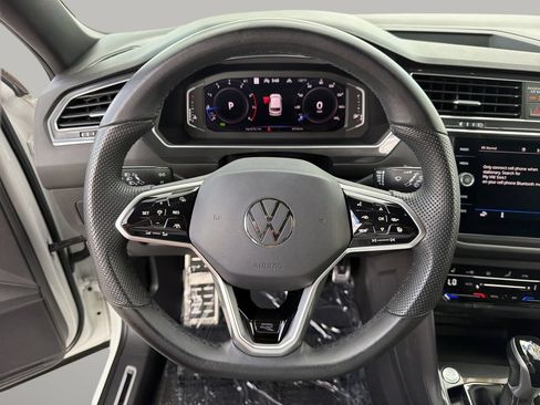 Used 2022 Volkswagen Tiguan SEL R-Line AWD/4WD image 30