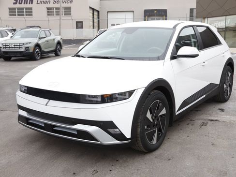 New 2026 Hyundai Ioniq 5 SEL image 9