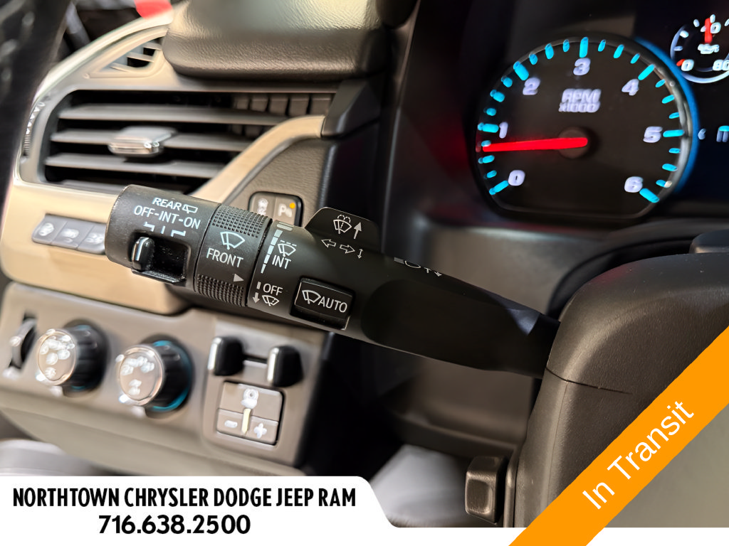 Used 2020 GMC Yukon Denali w/ Open Road Package AWD/4WD image 17