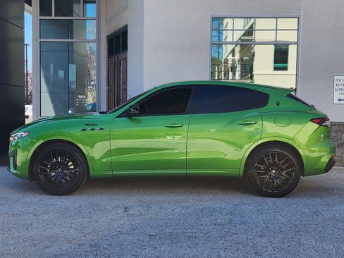 Used 2023 Maserati Levante Modena AWD/4WD image 7
