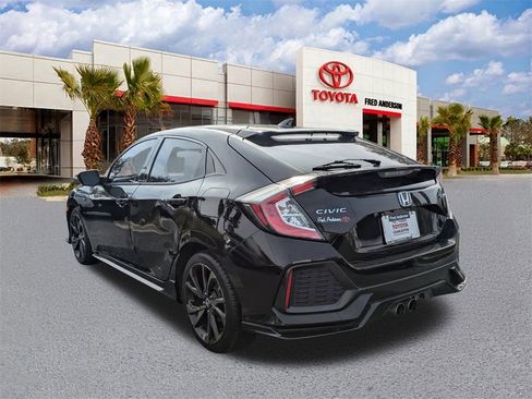 Used 2019 Honda Civic Sport image 6