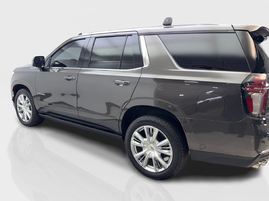 Used 2021 Chevrolet Tahoe High Country w/ Premium Package RWD image 12