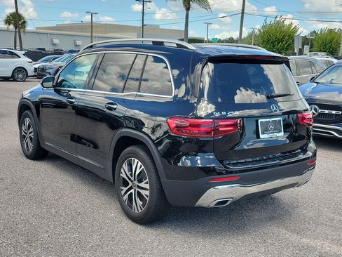 Used 2024 Mercedes-Benz GLB 250 image 4