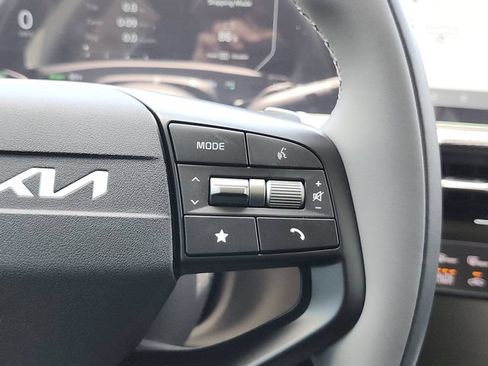 New 2026 Kia EV6 Wind AWD/4WD image 32