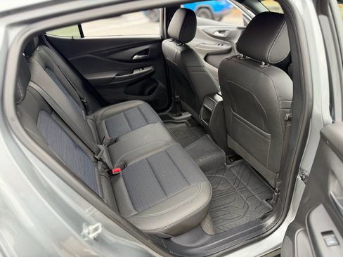 Used 2025 Buick Envista Sport Touring w/ Convenience I Package FWD image 30