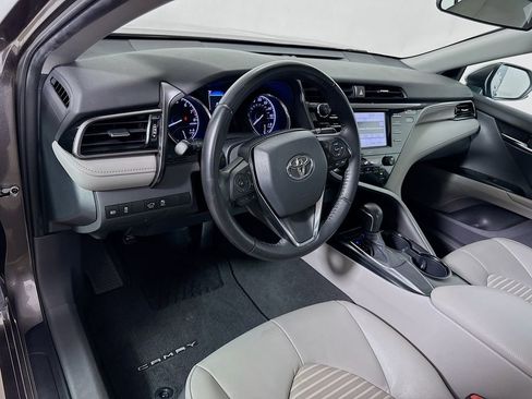 Certified 2020 Toyota Camry SE FWD image 10