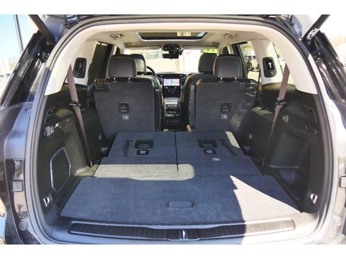 Used 2022 Jeep Grand Cherokee L Limited w/ Luxury Tech Group II image 34