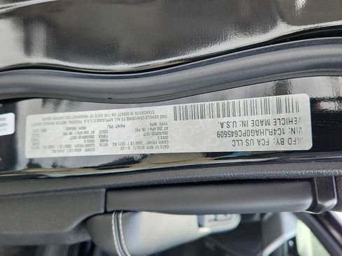 Used 2023 Jeep Grand Cherokee Altitude image 26