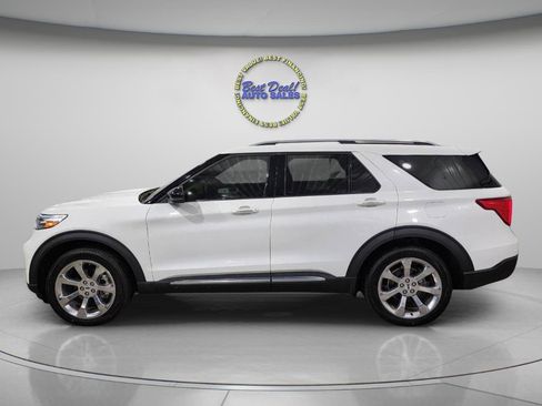 Used 2020 Ford Explorer Platinum w/ Premium Technology Package AWD/4WD image 2