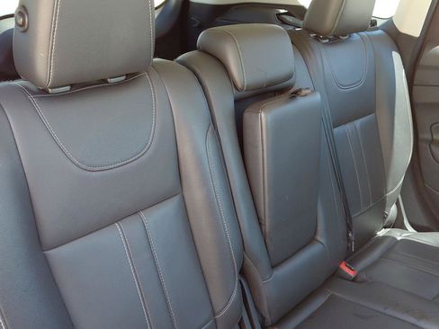 Used 2013 Ford Escape Titanium AWD/4WD image 4