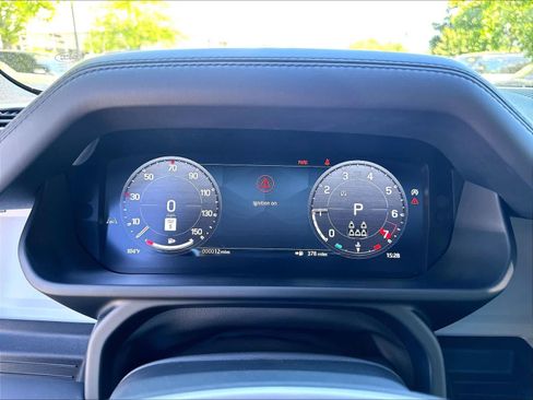 New 2026 Land Rover Defender 130 X-Dynamic SE AWD/4WD image 19