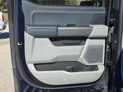 Used 2023 Ford F150 Limited image 14