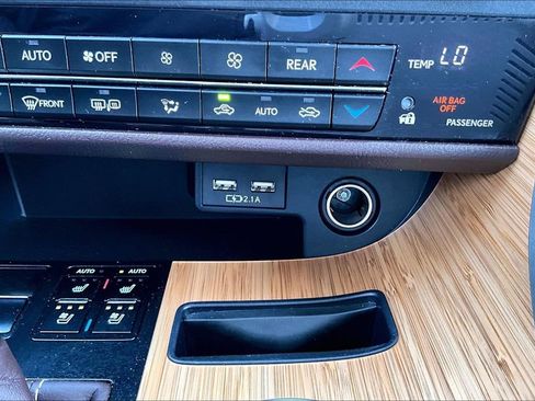 Used 2020 Lexus RX 350L FWD w/ Premium Package image 12