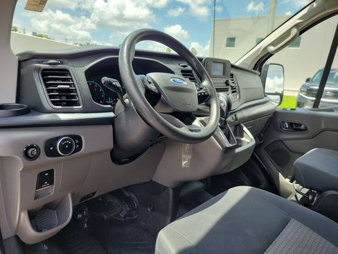 Used 2024 Ford Transit 250 Low Roof w/ Exterior Upgrade Package RWD image 9