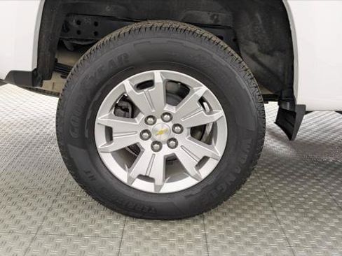 Used 2022 Chevrolet Colorado LT w/ Fleet Safety Package RWD image 34