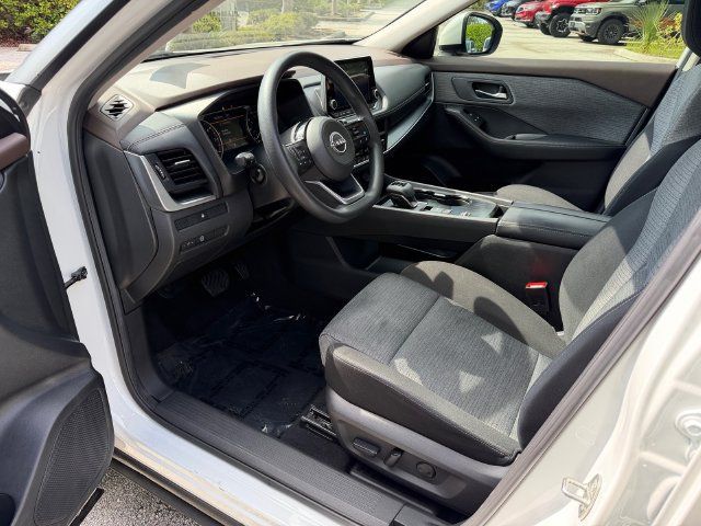Used 2023 Nissan Rogue SV FWD image 10