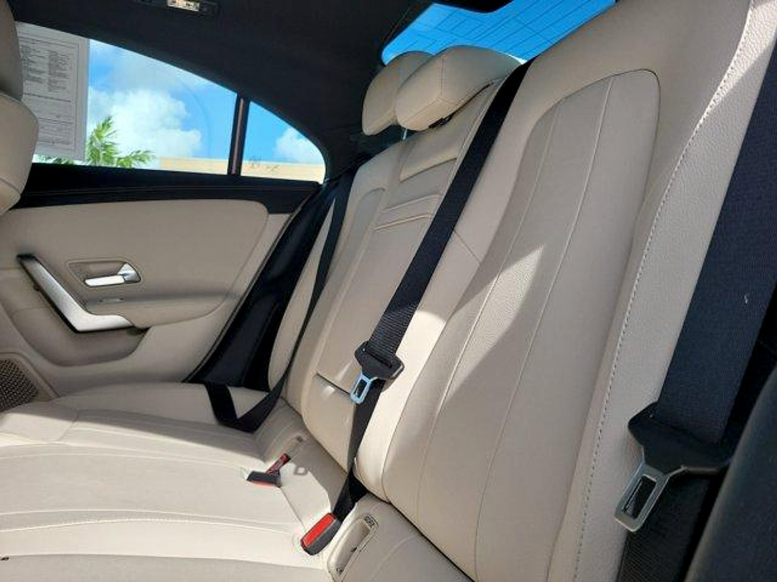 Used 2022 Mercedes-Benz CLA 250 image 12