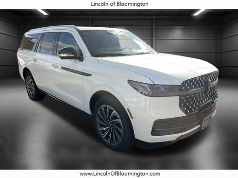 New 2025 Lincoln Navigator L Black Label image 8