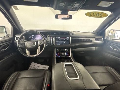 Used 2022 GMC Yukon XL Denali AWD/4WD image 23