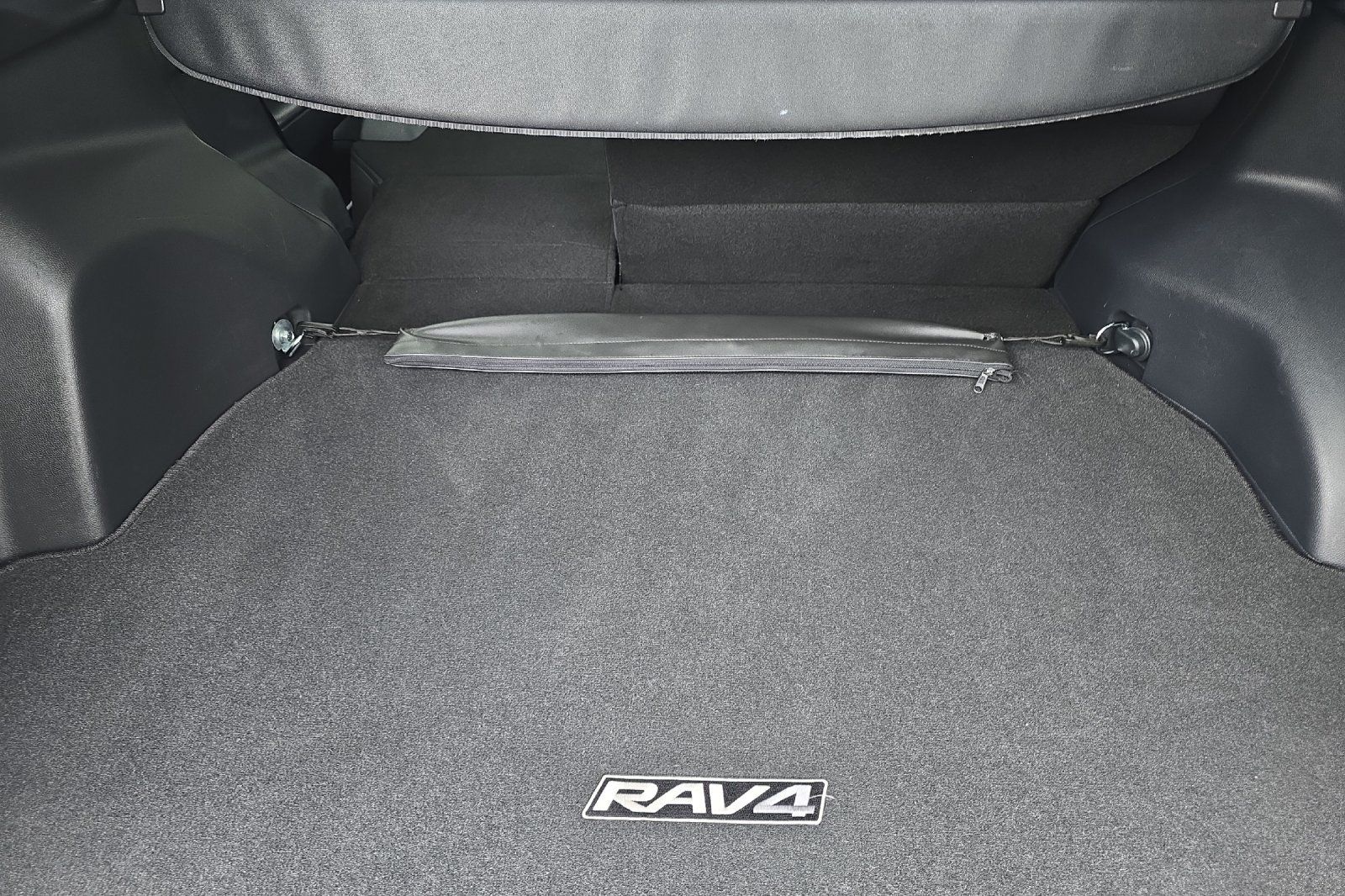 Certified 2025 Toyota RAV4 XLE w/ Convenience Package AWD/4WD image 15